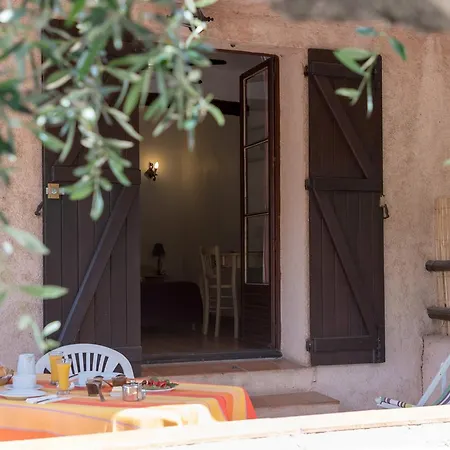 Mas Le Chene Apartment Grimaud Exterior photo