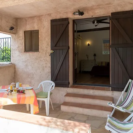 Mas Le Chene Apartment Grimaud Exterior photo